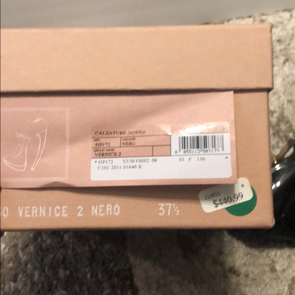 Miu Miu - Picture 8 of 9